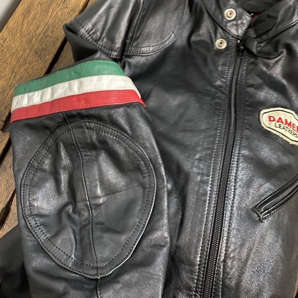 Unisex Motorcycle suit. Rece suit, All leather, lined, padded made in Holland - Picture 15 of 16